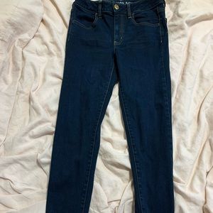 Size 6 Regular dark wash skinny jeans- like new